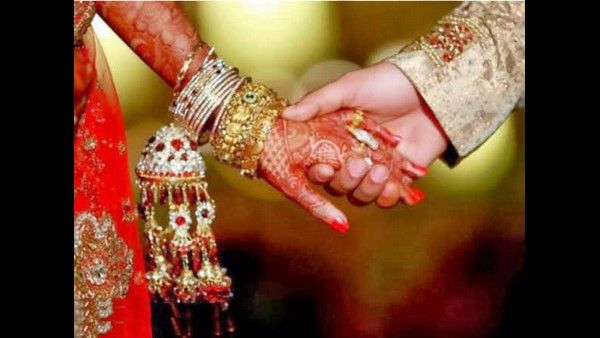 ಬಾಲ್ಯವಿವಾಹ: ಪರಸ್ಪರ ಮಾತನಾಡಿದ್ದಕ್ಕೆ ಮದುವೆ ಮಾಡಿಸಿದ ಮಂದಿ