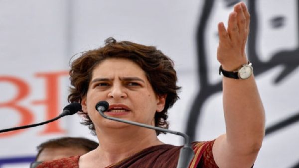 ಸಿಬಿಎಸ್‌ಇ ಇಂಗ್ಲಿಷ್ ಪ್ರಶ್ನೆ ಪತ್ರಿಕೆ: ಸರ್ಕಾರದ ವಿರುದ್ಧ ಪ್ರಿಯಾಂಕಾ ಗಾಂಧಿ ಗರಂ