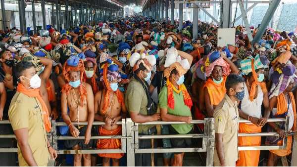 ಶಬರಿಮಲೆ ಆದಾಯ 78.92 ಕೋಟಿಗೆ ಏರಿಕೆ: ತೀರ್ಥ ಯಾತ್ರಿಕರ ಸಂಖ್ಯೆ 10.35 ಲಕ್ಷಕ್ಕೂ ಅಧಿಕ