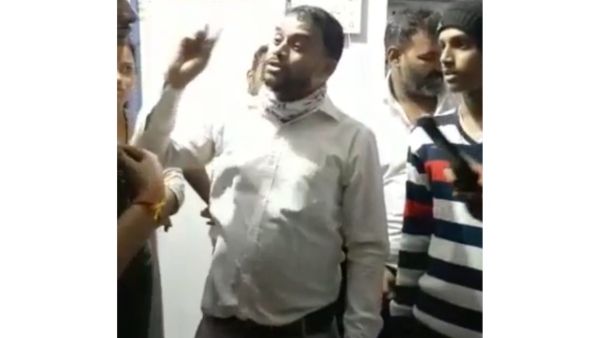 ಮಹಾರಾಷ್ಟ್ರದಲ್ಲಿ ಕನ್ನಡ ಹೋರಾಟಗಾರನನ್ನು ಕೂಡಿಹಾಕಿ ಹಲ್ಲೆ!