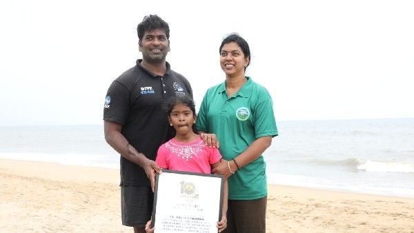 6 ತಾಸು, 18 ಕಿ.ಮೀ. ಸಮುದ್ರದಲ್ಲಿ ಈಜು, ದಾಖಲೆ ನಿರ್ಮಿಸಿದ 8 ರ ಪೋರಿ