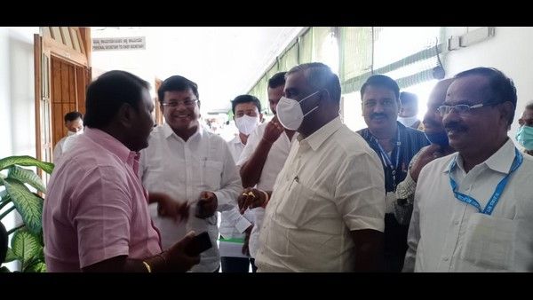 ರಾಜ್ಯದ ಸರ್ಕಾರಿ ದಿನಗೂಲಿ ನೌಕರರ ಖಾಯಂಗೊಳಿಸಲು ಮುಖ್ಯಮಂತ್ರಿಗೆ ಮನವಿ