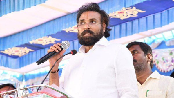 ಮೊಳಕಾಲ್ಮೂರು ರಸ್ತೆ ಅಗಲೀಕರಣ; 30 ಕೋಟಿ ರೂ. ಯೋಜನೆಗೆ ಚಾಲನೆ