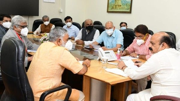 Breaking: ಬೆಂಗಳೂರಿನಲ್ಲಿ ಶಾಲೆ ಆರಂಭಕ್ಕೆ ಒಪ್ಪಿಗೆ, ರಾತ್ರಿ ಕರ್ಫ್ಯೂ ಹಿಂತೆಗೆತ