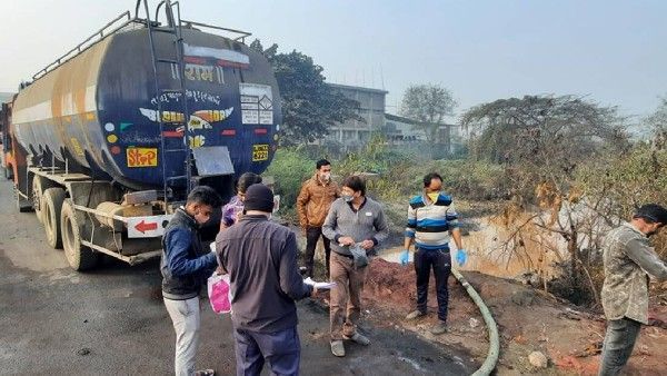 ಸೂರತ್‌ನಲ್ಲಿ ಅನಿಲ ಸೋರಿಕೆ: ನಿದ್ದೆಯಲ್ಲಿ ನಿಂತು ಹೋಯ್ತು ಕಾರ್ಮಿಕರ ಉಸಿರಾಟ
