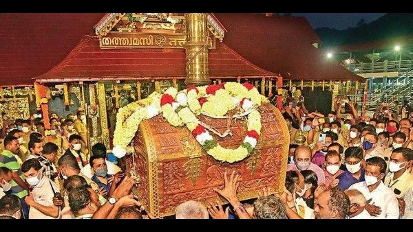 ಶಬರಿಮಲೆ ಭಂಡಾರಕ್ಕೆ ಎರಡೆರಡು ಬಾರಿ ಕನ್ನ: 'ದಕ್ಷ ಅಧಿಕಾರಿಯನ್ನು ನಿಯೋಜಿಸುವ ಯೋಗ್ಯತೆಯಿಲ್ಲವೇ?'