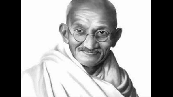 'ಹಿಂದುತ್ವವಾದಿಯೊಬ್ಬ ಗಾಂಧೀಜಿಗೆ ಗುಂಡು ಹಾರಿಸಿದ್ದಾನೆ' ರಾಹುಲ್ ಗಾಂಧಿ ಟ್ವೀಟ್