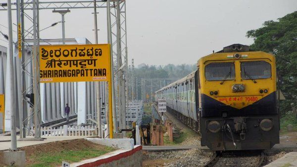 ಶ್ರೀರಂಗಪಟ್ಟಣದಲ್ಲಿ ಎಲ್ಲಾ ರೈಲು ನಿಲ್ಲಿಸಿ; ಇಲಾಖೆಗೆ ಮನವಿ