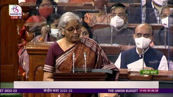 E-Passport : ಬಜೆಟ್‌ 2022-23ರಲ್ಲಿ ಇ-ಪಾಸ್‌ಪೋರ್ಟ್ ಜಾರಿಗೆ: ವಿತ್ತ ಸಚಿವೆ