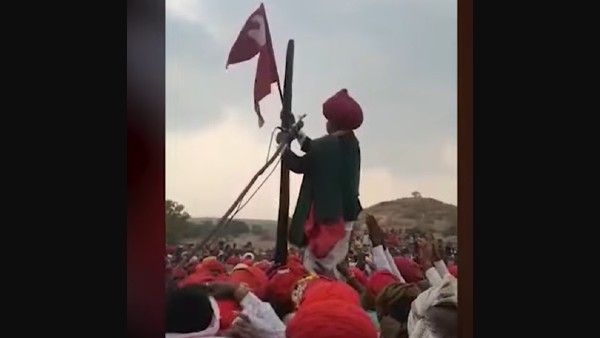 'ಅಂಬ್ಲಿ ರಾಶಿಗೆ ಮುತ್ತಿನ ಗಿಣಿ ಸಂಪಾದೀತಲೇ ಪರಾಕ್': ಚಿಕ್ಕಮೈಲಾರ ಕಾರ್ಣಿಕ