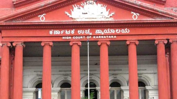 Breaking: ಹಿಜಾಬ್ ವಿವಾದ ಕುರಿತು ಮಧ್ಯಂತರ ಆದೇಶ ಪ್ರಕಟಿಸಿದ ಹೈಕೋರ್ಟ್