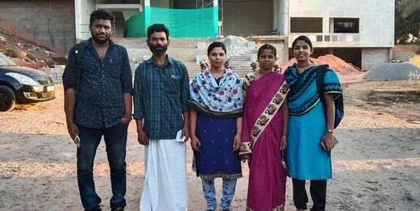 ಬಡತನವೆಂಬ ಬೇಲಿ ದಾಟಿ MBBSಗೆ ಕಾಲಿಟ್ಟ ಕೇರಳದ ದಿನಗೂಲಿ ನೌಕರರ 3 ಮಕ್ಕಳು