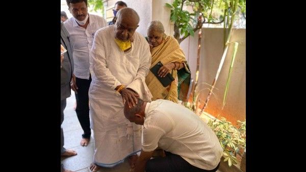 ಸಾರ್ವಜನಿಕ ಜೀವನದಿಂದ ಎಚ್‌ಡಿಕೆ ಪರಮಾಪ್ತ ಶಾಸಕ ದೂರ!