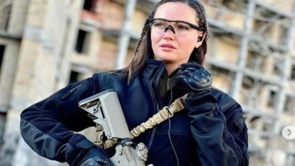 ರಷ್ಯಾ ವಿರುದ್ಧ ಹೋರಾಟಕ್ಕಿಳಿದ ಉಕ್ರೇನಿಯನ್ ಬ್ಯೂಟಿ ಕ್ವೀನ್