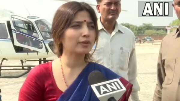 ಸಿಎಂ ಯೋಗಿ ಕಬ್ಬಿಣದ ತುಕ್ಕು ಬಣ್ಣದ ಬಟ್ಟೆ ಧರಿಸುತ್ತಾರೆ- ಡಿಂಪಲ್ ವ್ಯಂಗ್ಯ