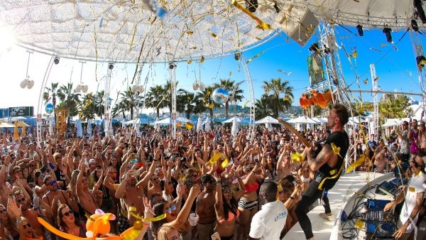 ಊಟ , ನೋಟ ,ಮೋಜಾಟ ಸ್ಪೇನ್ ಪ್ರವಾಸಿಗಳಿಗೆ ರಸದೂಟ !