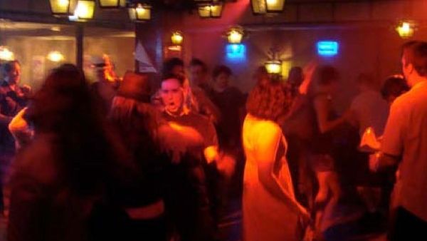 ಪಂಚರಾಜ್ಯ ಬಾರ್‌ಗರ್ಲ್ಸ್ ಡ್ಯಾನ್ಸ: 9 ಜನರ ಬಂಧನ