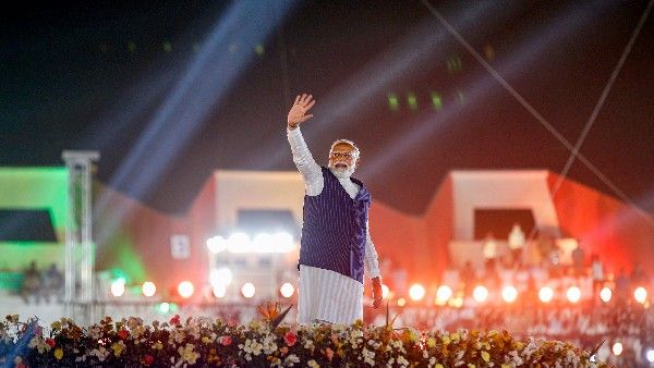 ಬಿಜೆಪಿ ಸಭೆಯಲ್ಲಿ ಪ್ರಧಾನಿ ಮೋದಿ ಆಜ್ಞೆಗೆ ಬೆಚ್ಚಿಬಿದ್ದ ರಾಜ್ಯ ಬಿಜೆಪಿ?