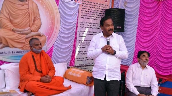 ಎಸ್‌ಟಿ ಮೀಸಲಾತಿ ಹೆಚ್ಚಿಸುವ ಪ್ರಸನ್ನಾನಂದ ಶ್ರೀಗಳ ಹೋರಾಟಕ್ಕೆ ಎಸ್ ಆರ್ ನವಲಿ ಹಿರೇಮಠ್ ಬೆಂಬಲ