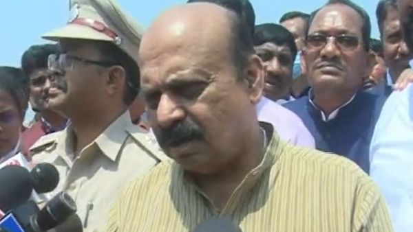 ಕರ್ನಾಟಕದ ಶಾಲಾ ಪಠ್ಯಯಲ್ಲಿ ಭಗವದ್ಗೀತೆ ಸೇರಿಸುವ ಸುಳಿವು ನೀಡಿದ ಸಿಎಂ ಬೊಮ್ಮಾಯಿ