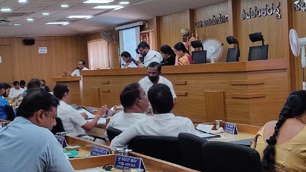 ದಾವಣಗೆರೆ ಪಾಲಿಕೆಯ 21.56 ಕೋಟಿ ರೂ. ಉಳಿತಾಯ ಬಜೆಟ್ ಮಂಡನೆ: ಪ್ರಮುಖ ಅಂಶಗಳು