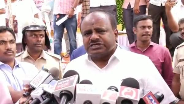 Bhagavad Gita: ಭಗವದ್ಗೀತೆ ಮನೇಲಿ ಹೇಳಿಕೊಡ್ತಾರೆ, ಮಕ್ಕಳಿಗೆ ಮೊದಲು ಬದುಕು ಕಟ್ಟಿಕೊಡಿ; ಎಚ್‌ಡಿಕೆ