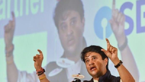 2025ರ ವೇಳೆಗೆ 220 ವಿಮಾನ ನಿಲ್ದಾಣ ನಿರ್ಮಾಣ ಗುರಿ