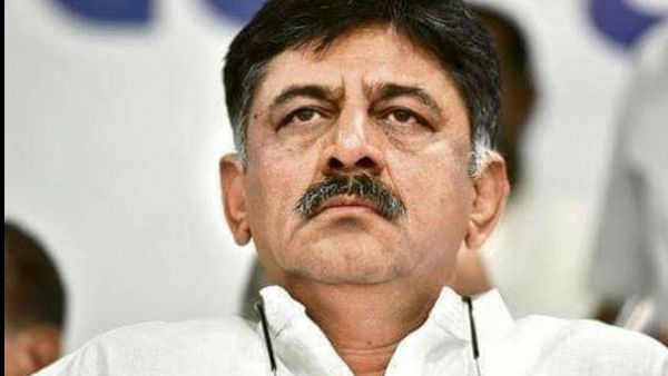 ಆಕ್ಸಿಜನ್, ಬೆಲೆ ಇಳಿಕೆ, ಉದ್ಯೋಗ ಇಲ್ಲ ಓನ್ಲಿ ಹಿಂದೂ-ಮುಸ್ಲಿಂ ಬಡಿದಾಟ: ಡಿಕೆಶಿ ವ್ಯಂಗ್ಯ