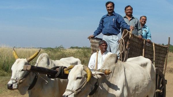 ಒರಿಜಿನಲ್ ಟೆಸ್ಲಾ ಕಾರ್ ನೋಡಿದ್ರಾ, ಟ್ವೀಟ್ ಮಾಡಿದ್ರು ನೋಡಿ ಮಹೀಂದ್ರಾ!