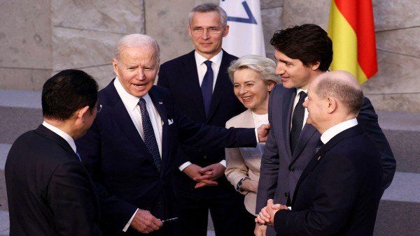 ನಿರ್ಬಂಧದ ನಡುವೆ,ಕ್ಷಿಪ್ರವಾಗಿ ರೂಬಲ್ ಚೇತರಿಕೆ, ಪುಟಿನ್‌ಗೆ ಜಯ