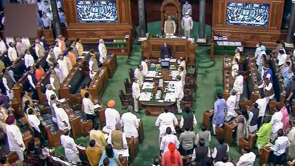 ಕೇಂದ್ರ ಬಜೆಟ್ ಅಧಿವೇಶನದ ಉಭಯ ಕಲಾಪಗಳು ಅನಿರ್ದಿಷ್ಟಾವಧಿಗೆ ಮುಂದೂಡಿಕೆ