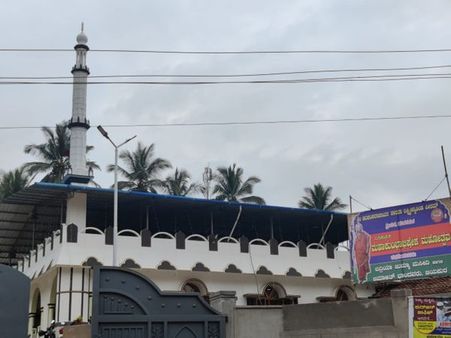 ಚಿಕ್ಕಮಗಳೂರು: ಹಿಂದೂ ಕುಂಭಾಭಿಷೇಕಕ್ಕೆ ಮಸೀದಿಯಿಂದ ಶುಭ ಹಾರೈಕೆ
