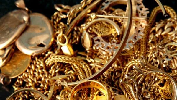 ಜ್ಯುವೆಲರ್ಸ್‌‌ ಗೋಡೆ ಕೊರೆದು 3 ಕೋಟಿ ಬೆಲೆಯ 5 ಕೆಜಿ ಚಿನ್ನ ದರೋಡೆ