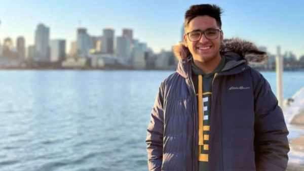 ಟೊರೆಂಟೊದಲ್ಲಿ ಭಾರತೀಯ ವಿದ್ಯಾರ್ಥಿ ಕಾರ್ತಿಕ್ ಹತ್ಯೆ; ಸಹಾಯ ಮಾಡುತ್ತಿಲ್ಲ ಸರ್ಕಾರ ಎಂದ ಕುಟುಂಬ