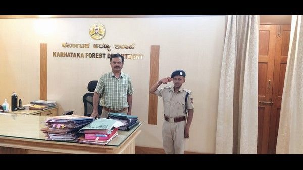 ಮೈಸೂರು: ಕ್ಯಾನ್ಸರ್‌ಗೆ ತುತ್ತಾಗಿದ್ದ ಬಾಲಕಿ ಕೊನೆ ಆಸೆಯಂತೆ ಅರಣ್ಯಾಧಿಕಾರಿಯಾದ ಕಥೆ ಇದು!