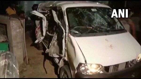 ಆಂಧ್ರ ಮತ್ತು ಉತ್ತರಪ್ರದೇಶದಲ್ಲಿ ಭೀಕರ ರಸ್ತೆ ಅಪಘಾತ, 11 ಸಾವು