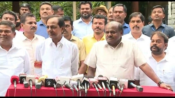 ಬಿಜೆಪಿಗೆ ಪರ್ಯಾಯ ರಾಜಕೀಯ ಶಕ್ತಿ; ವಿಜಯದಶಮಿಗೆ ನಿರ್ಧಾರ: ಕೆಸಿಎಆರ್-ಹೆಚ್‌ಡಿಕೆ