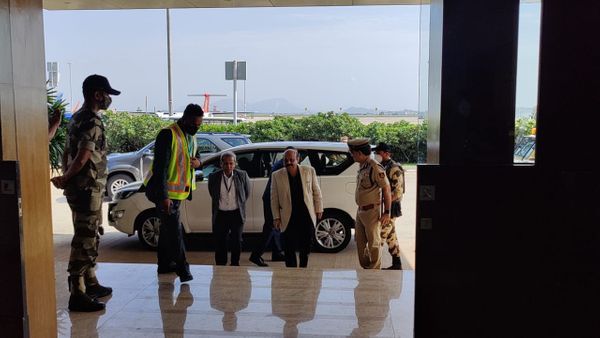 Breaking: ದಾವೋಸ್ ಪ್ರವಾಸ ಮುಗಿಸಿ ಬೆಂಗಳೂರಿಗೆ ಬಂದ ಸಿಎಂ ಬೊಮ್ಮಾಯಿ