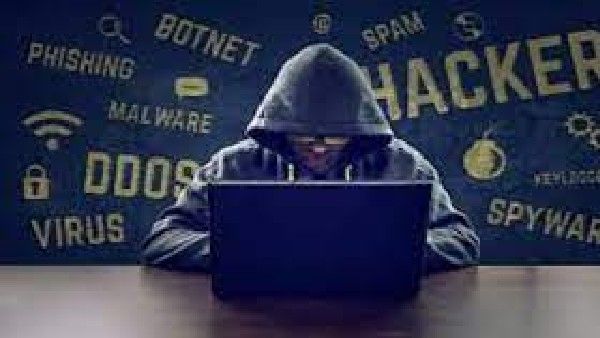 ಮಗಳ ಹುಟ್ಟುಹಬ್ಬಕ್ಕೆ ಕೇಕ್ ಕಳುಹಿಸಲು ಹೋಗಿ 1.9 ಲಕ್ಷ ರೂ. ಕಳೆದುಕೊಂಡ ತಂದೆ