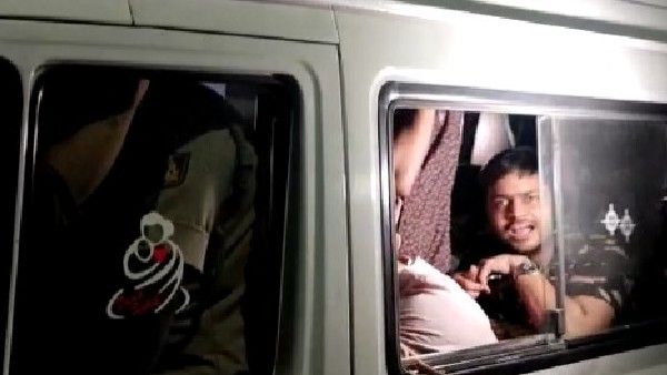 ಬೆಂಗಳೂರು ಪೊಲೀಸರಿಂದ ಡ್ರಗ್ ಪಾರ್ಟಿ ಮೇಲೆ ದಾಳಿ: ಶಕ್ತಿ ಕಪೂರ್ ಮಗನ ಬಂಧನ?