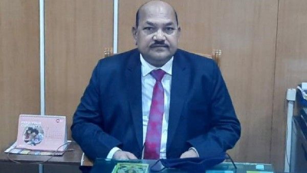 ಎಸಿಬಿ ದಾಳಿ: ಭ್ರಷ್ಟ ಅಧಿಕಾರಿ ಮನೆಯ ಬಾತ್ ರೂಮ್‌ನಲ್ಲಿ ಲಕ್ಷ ಲಕ್ಷ ಹಣ ಪತ್ತೆ!