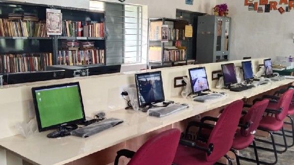 ಚಾಮರಾಜನಗರದ ಗ್ರಾಮ ಸ್ಮಾರ್ಟ್‌, ಡಿಜಿಟಲ್ ಗ್ರಂಥಾಲಯ ಸ್ಥಾಪನೆ