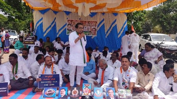 ಅಗ್ನಿಪಥ್ ಯೋಜನೆ ವಿರೋಧಿಸಿ ಚಿತ್ರದುರ್ಗದಲ್ಲಿ ಬೃಹತ್ ಪ್ರತಿಭಟನೆ