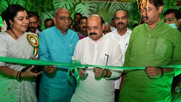 ರೈತರು ಶ್ರೀಗಂಧ ಬೆಳೆಯಲು ಇರುವ ನಿಯಮ ಸಡಿಲಗೊಳಿಸಿ: ಸಿಎಂ ಬೊಮ್ಮಾಯಿ ಸೂಚನೆ