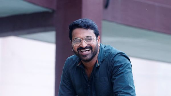 'ಹರಿಕಥೆ ಅಲ್ಲ ಗಿರಿಕಥೆ' ಯಲ್ಲಿ ಪ್ರಮೋದ್‌ ಶೆಟ್ಟಿಯ ಪೊಲೀಸ್‌ಗಿರಿ!