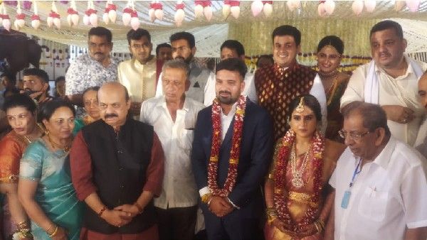 ಶಾಮನೂರು ಮೊಮ್ಮಗಳ ಮದುವೆ: ಸಿಎಂ ಬೊಮ್ಮಾಯಿ ಭಾಗಿ