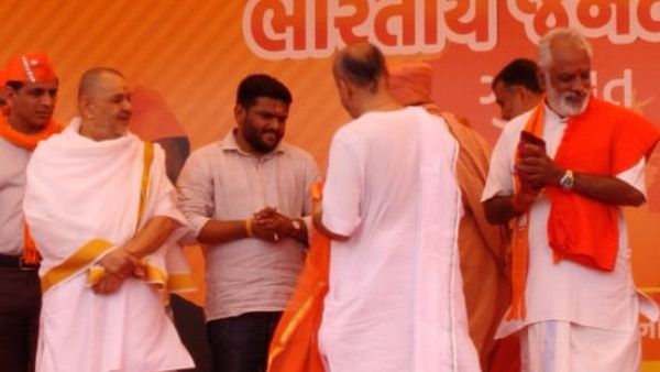 Breaking News: ಅಧಿಕೃತವಾಗಿ ಬಿಜೆಪಿ ಸೇರ್ಪಡೆಗೊಂಡ ಹಾರ್ದಿಕ್ ಪಟೇಲ್