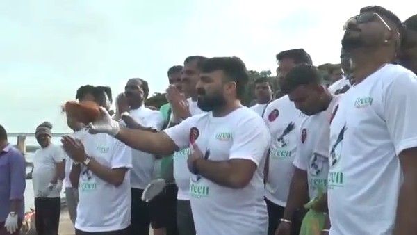 ವಿಡಿಯೋ: ಮಾಸ್ಟರ್ ಆನಂದ್ ಮಾದರಿ ಕಾರ್ಯ, ತುಂಗಾಭದ್ರಾ ನದಿ ತಟ ಸ್ವಚ್ಛ