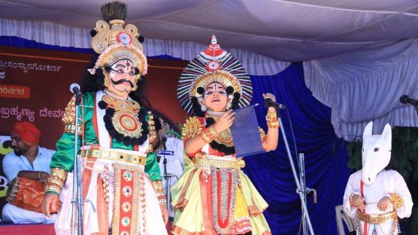 ಕರ್ನಾಟಕ ಮಹಿಳಾ ಯಕ್ಷಗಾನ ತಂಡದಿಂದ 'ಭಕ್ತ ಸುಧನ್ವ' ಪ್ರದರ್ಶನ