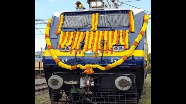 ಕೊಯಿಮತ್ತೂರಿನಿಂದ ಹೊರಟ ಮೊದಲು ಖಾಸಗಿ ರೈಲು 'ಭಾರತ್ ಗೌರವ್'